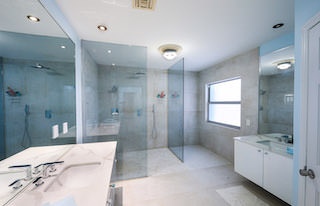 Villa Tropica Master Bathroom.jpg
